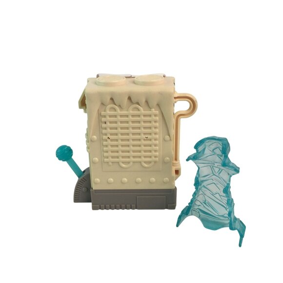 Fisher Price Imaginext DC Super Friends Mr Freeze Ice Chamber & Blaster - Picture 3 of 8